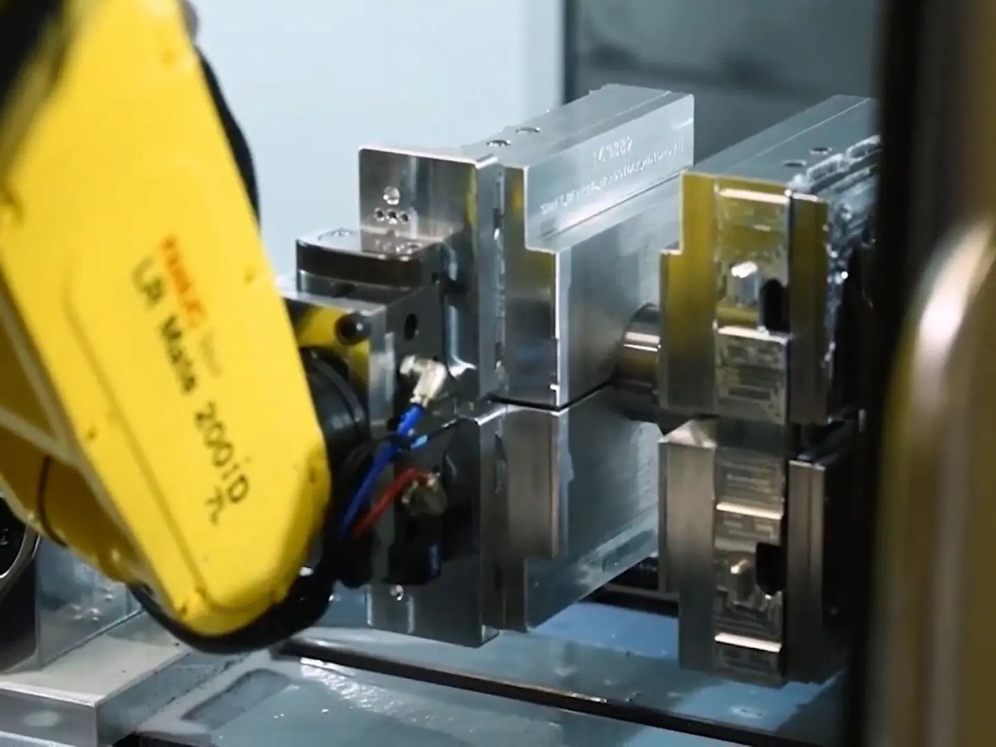 AWR-VBX-FEATUREMULTIGRIP-THUMBNAIL-1440x108